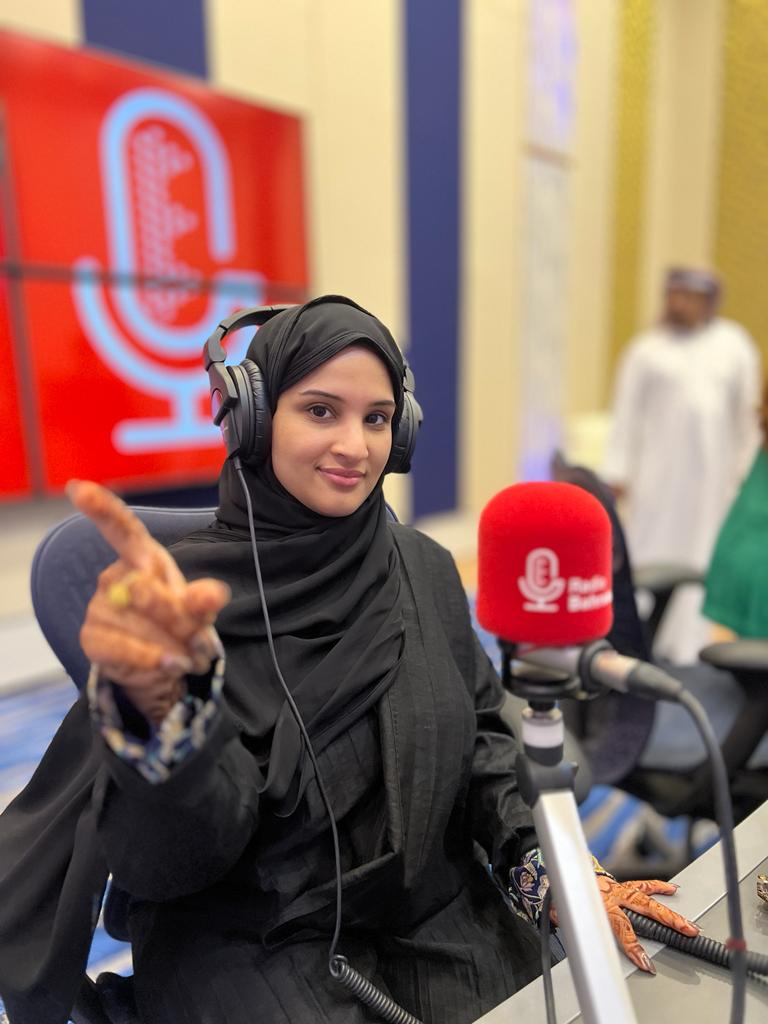 Student Visit to Bahrain Radio