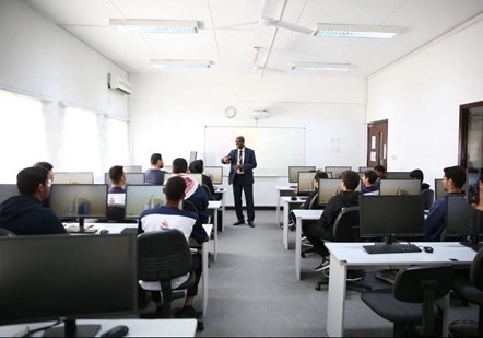 البرنامج التدريبي الذي نظمته كلية الاتصال و الأعلام لطلاب مدرسة الفلاح الخاصة