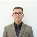 Dr. Ferhat Yilaz